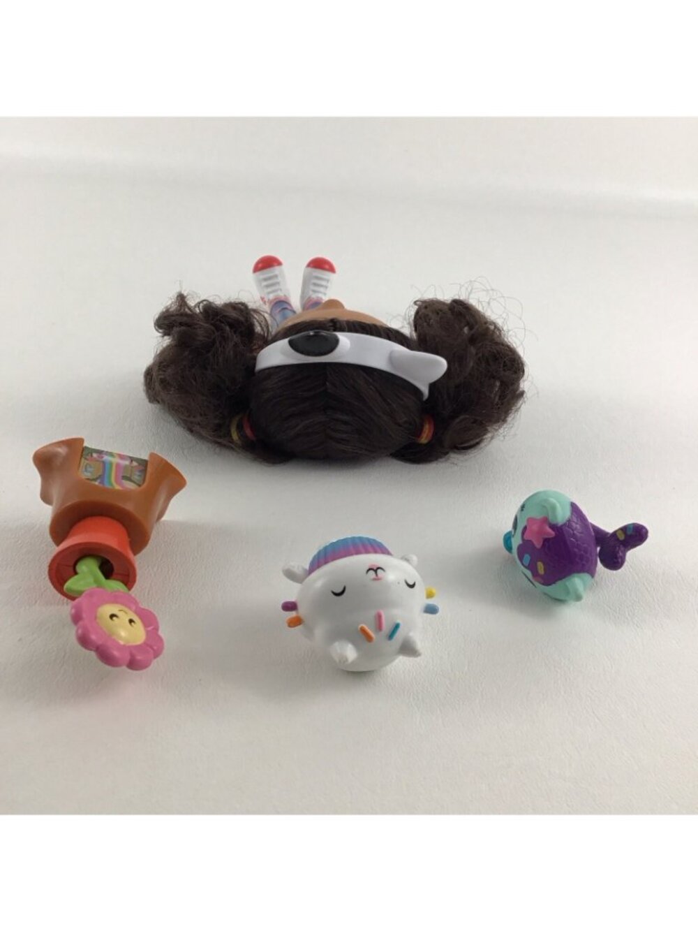 Gabby's Dollhouse 8" Doll Toy Figure Bundle Lot Cakey Cake Mercat Spin Master - Picture 6 of 6
